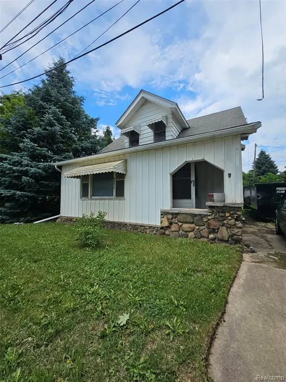 59550 10 Mile Rd, South Lyon, MI  - Image #1