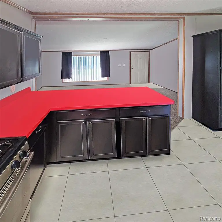 35420 Grant, Romulus, MI  - Image #3