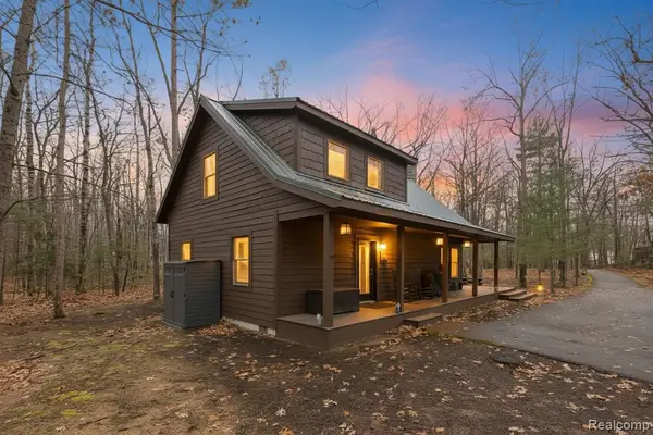 150 N East Mullett Lake, Indian River, MI 