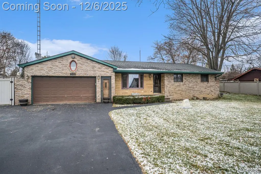 10430 Linden, Grand Blanc, MI  - #1