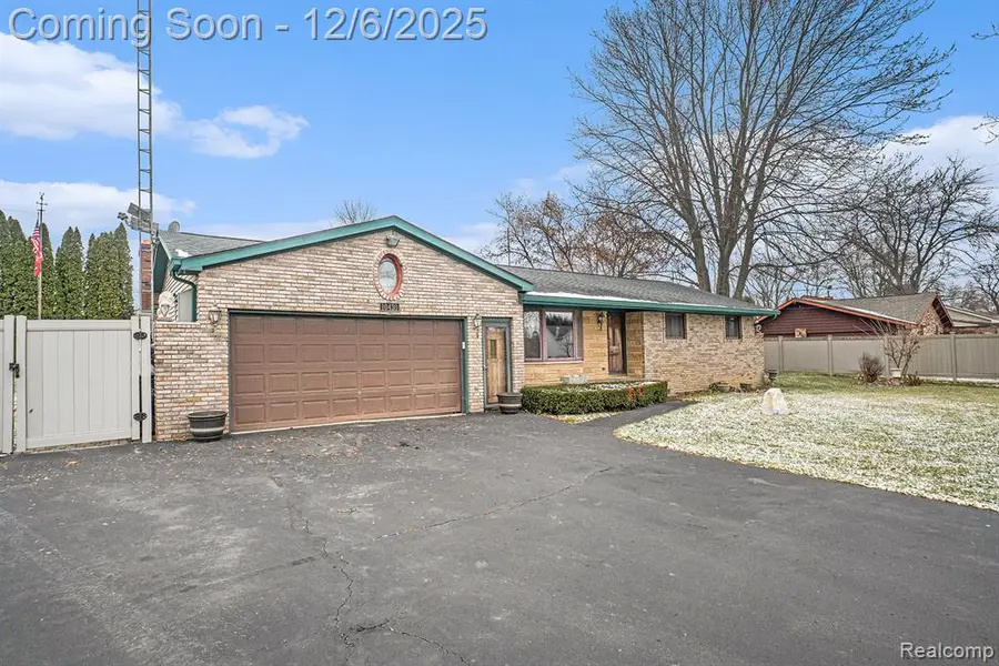 10430 Linden, Grand Blanc, MI  - #3