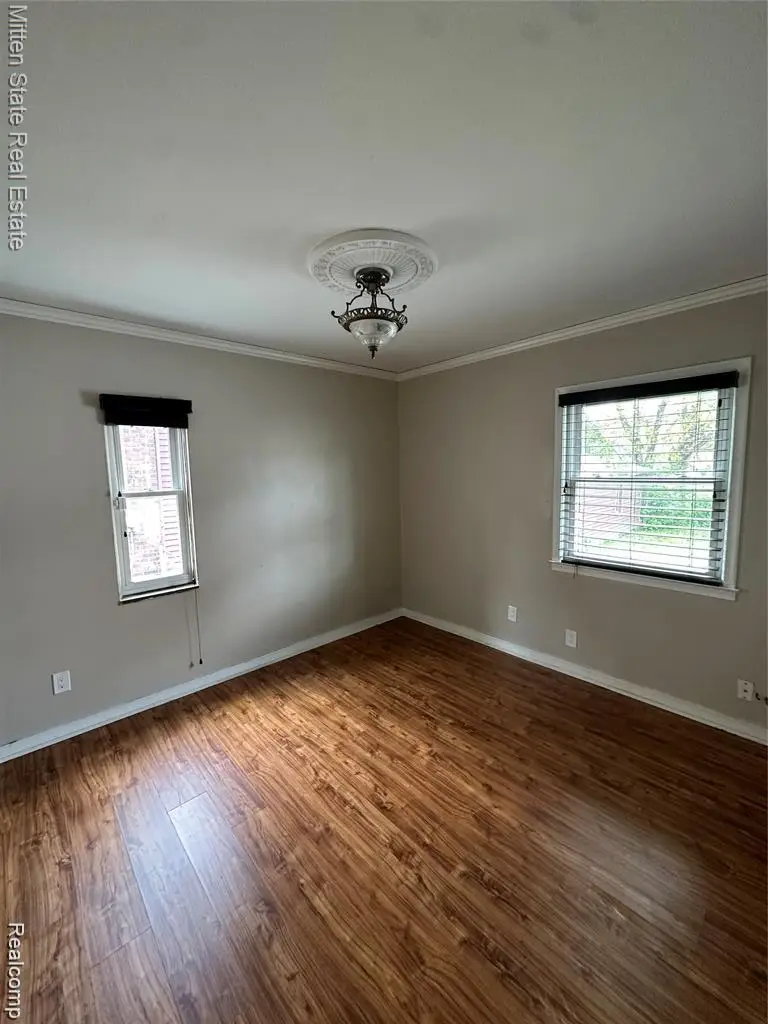 4616 Chovin, Dearborn, MI  - Image #3