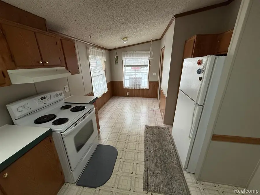 11359 Lake, Fenton, MI 48430 - Image #3