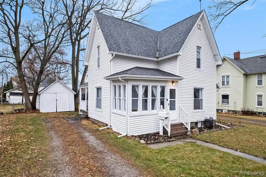 209 N Marquette, Durand, MI  - #2