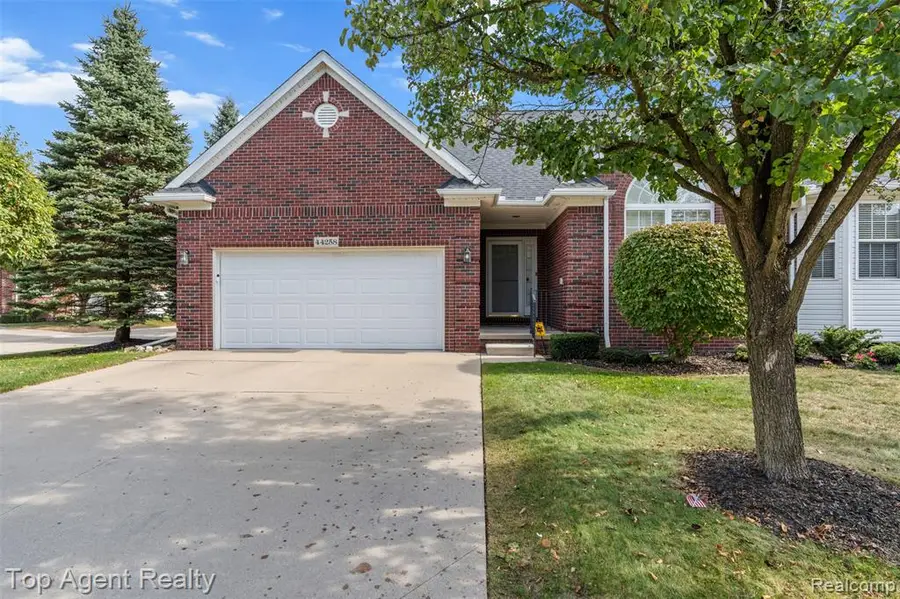 44258 Constellation, Sterling Heights, MI  - Image #3