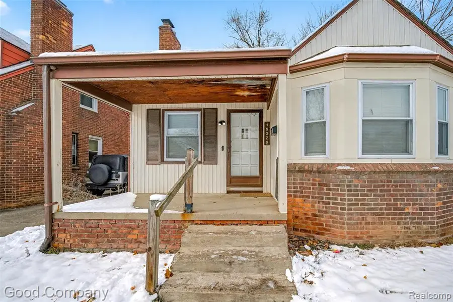 19329 Garfield, Redford, MI  - Image #2