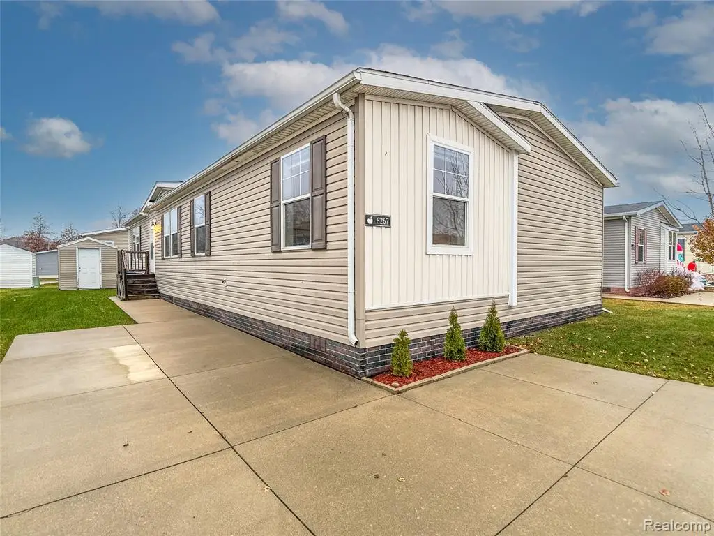 6267 Imperial Dr., Fenton, MI 48430 - Image #1