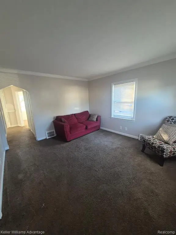 20032 Elkhart, Harper Woods, MI  - Image #2