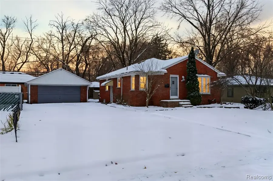 26541 W 6 Mile, Redford, MI  - Image #2