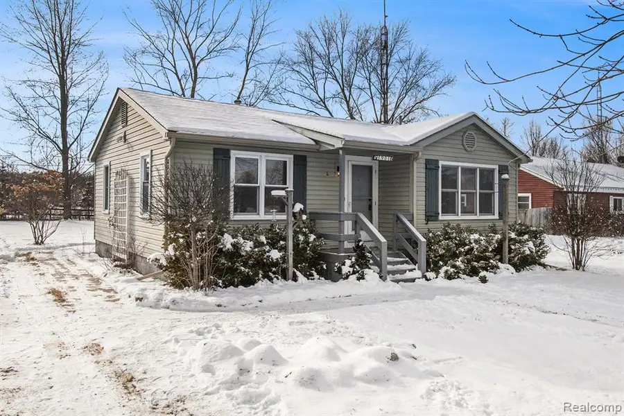 5901 Burdick, Lapeer, MI  - Image #3
