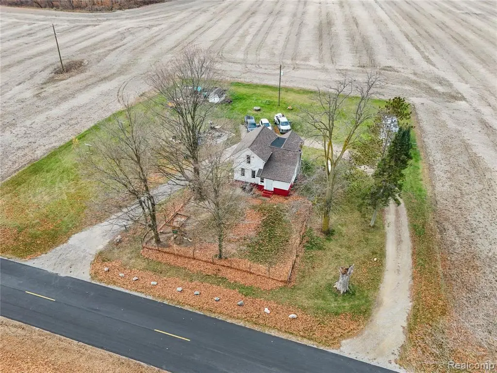 1102 Wellsville, Palmyra, MI  - Image #1