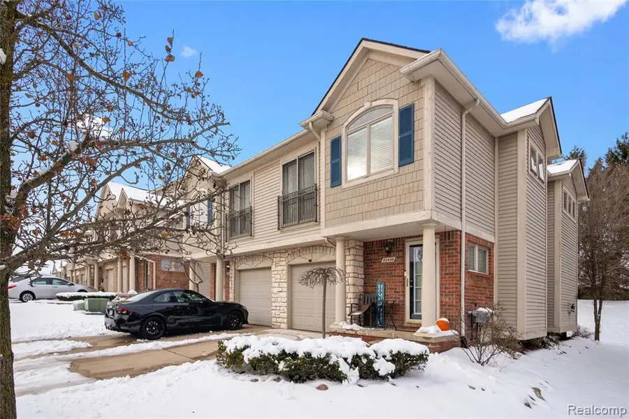 50436 Beechwood, Plymouth, MI  - Image #2