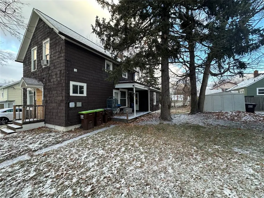 717 Bristol, Adrian, MI 49221 - #2