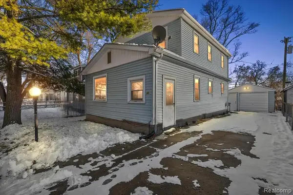 45 N Merrimac, Pontiac, MI 48340