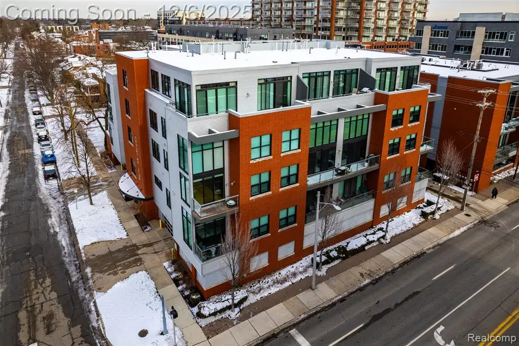 100 N Center #206, Royal Oak, MI  - Image #1