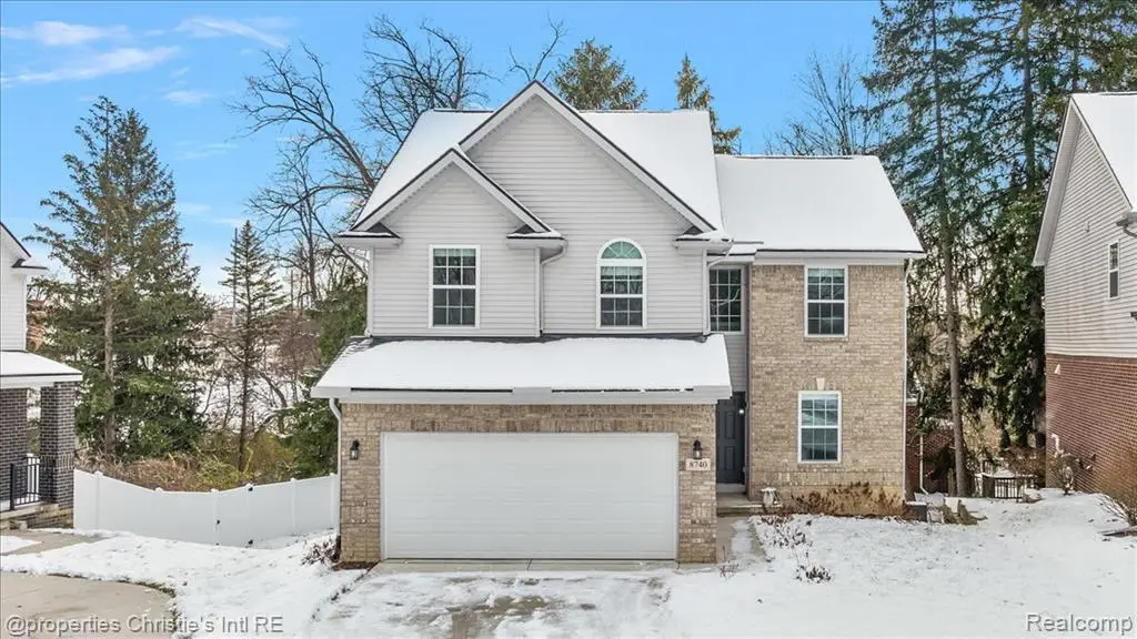 8740 Oak Ridge, Westland, MI  - #1