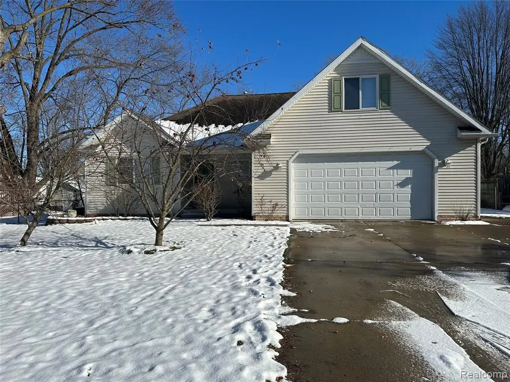 12464 Maxwell, Carleton, MI  - #1