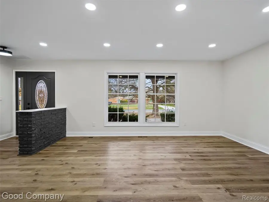 32 Shagbark, Rochester Hills, MI  - Image #3