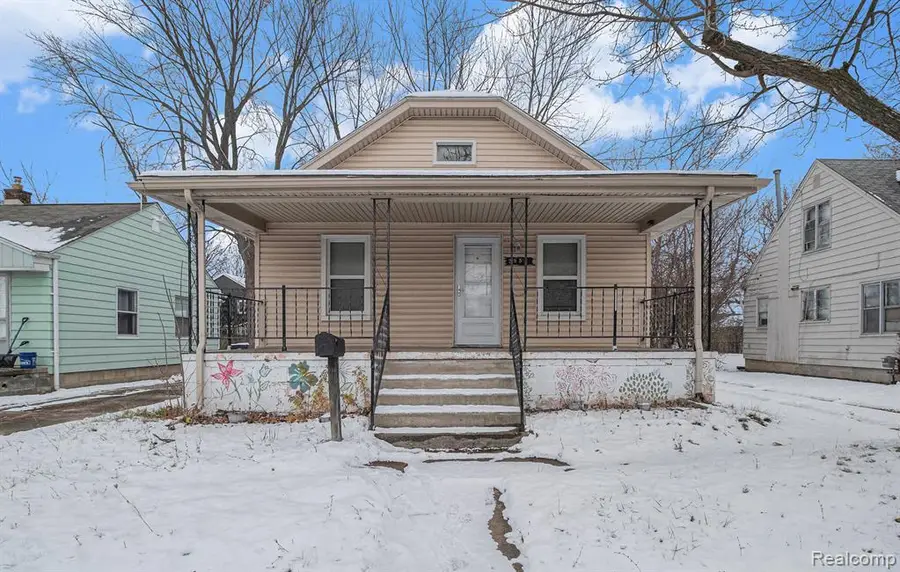 3952 Greenfield, Berkley, MI  - Image #2