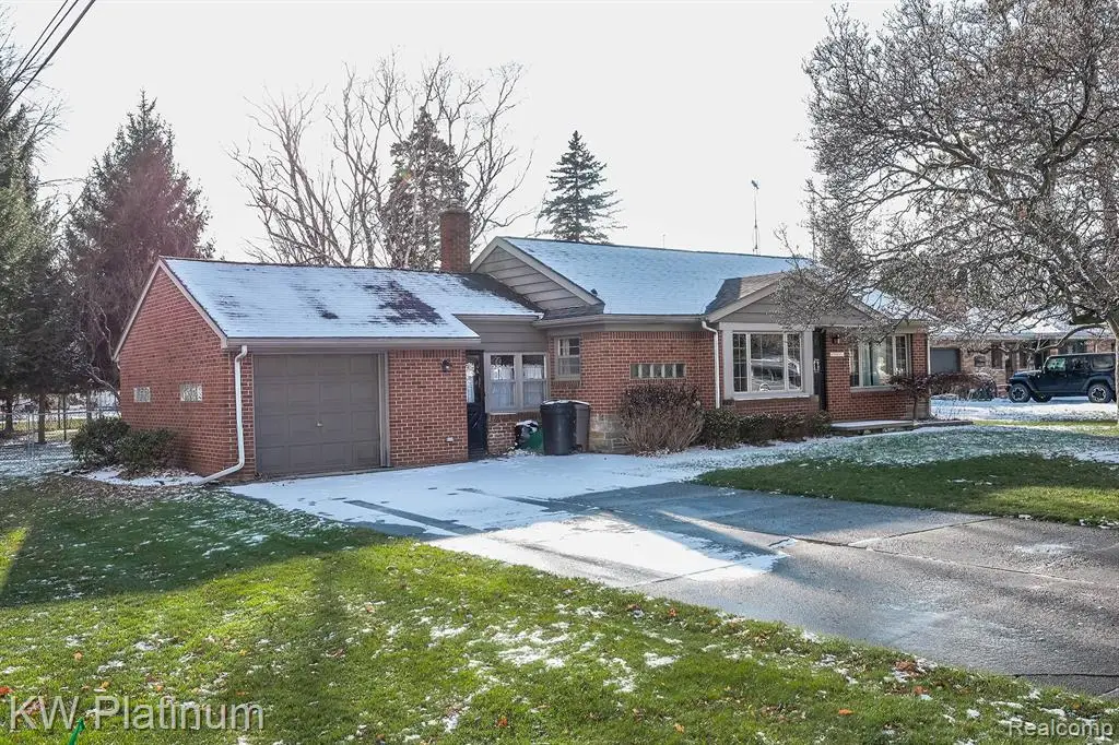 541 Cloverlawn, East China, MI 48054 - #1