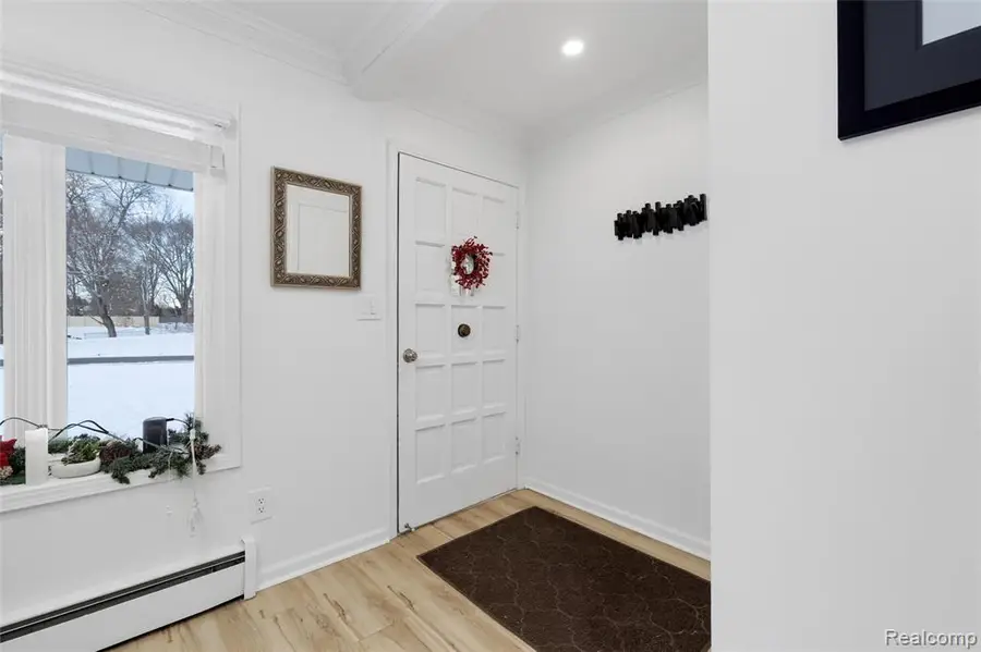 6018 Brynthrop, Shelby Charter Township, MI  - Image #3