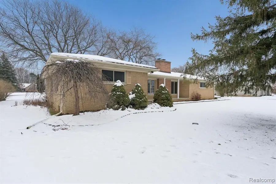 7127 Meadowvue, Grand Blanc, MI  - Image #3