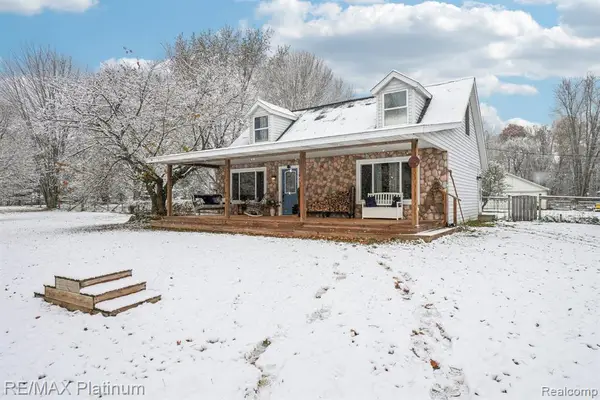 8566 Meyers, Pinckney, MI 