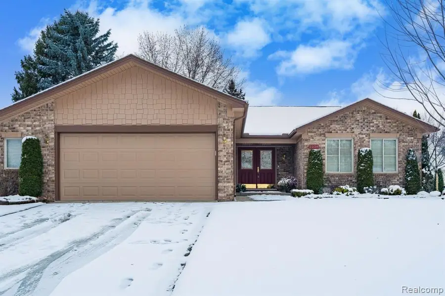 2238 Flanders, Rochester Hills, MI  - Image #2