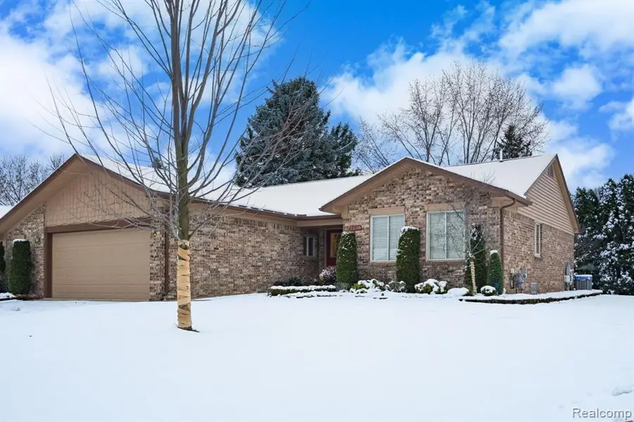 2238 Flanders, Rochester Hills, MI  - Image #3