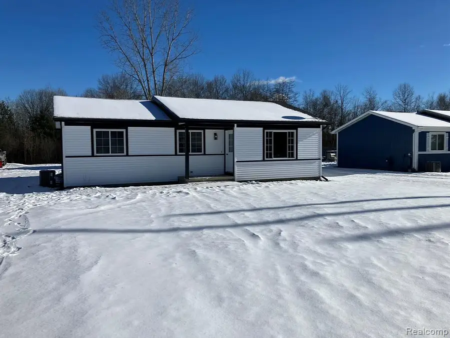 1604 Allen, Kimball Township, MI  - Image #2