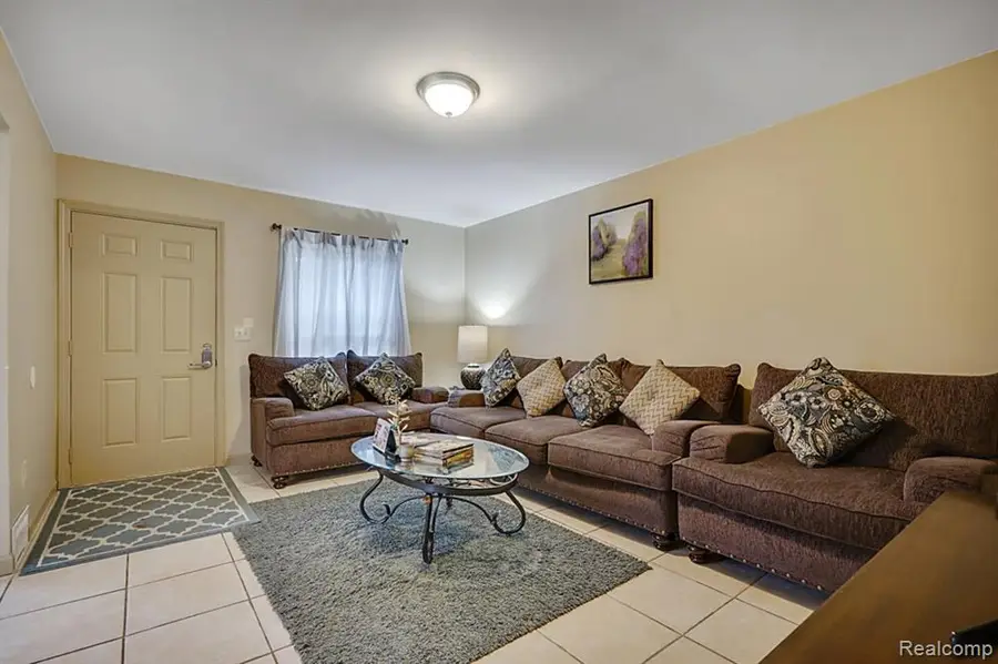 26387 N Alden, Madison Heights, MI 48071 - #2