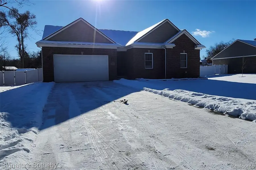 38671 Belliveau, Livonia, MI  - Image #2