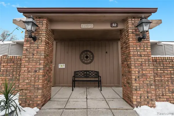 62072 Yorktown - Unit 4, South Lyon, MI 48178