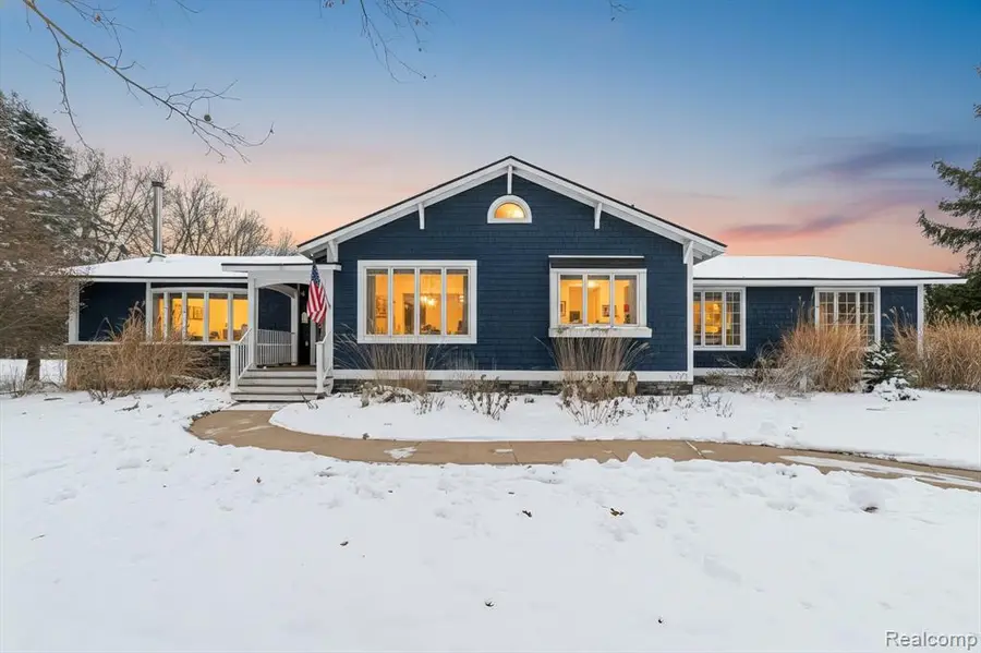 187 Darwin, Pinckney, MI 48169 - #2