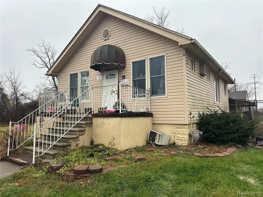 2912 Walnut, Inkster, MI  - Image #2