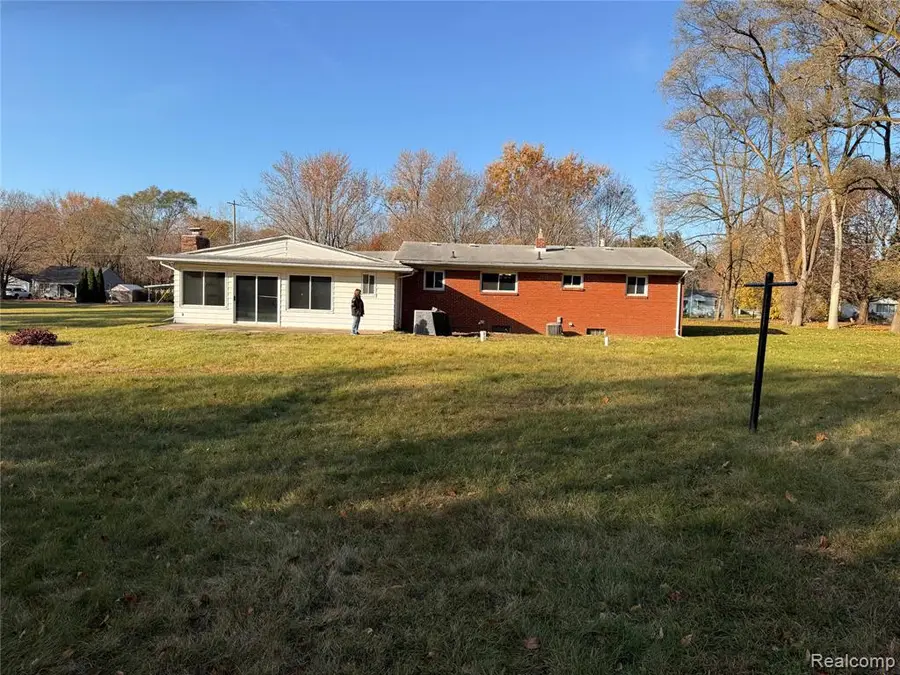 2425 Nerredia, Flint, MI  - Image #2