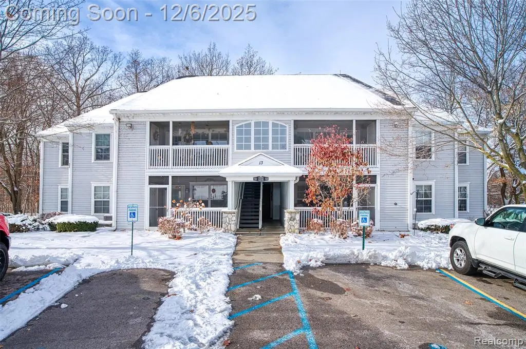 12274 Saint Andrews, Fenton, MI  - Image #1