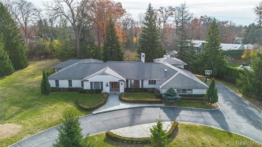 591 Rudgate, Bloomfield Hills, MI  - Image #2