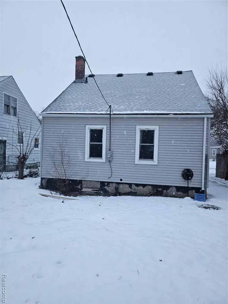 8643 Greenview, Detroit, MI 48228 - #3