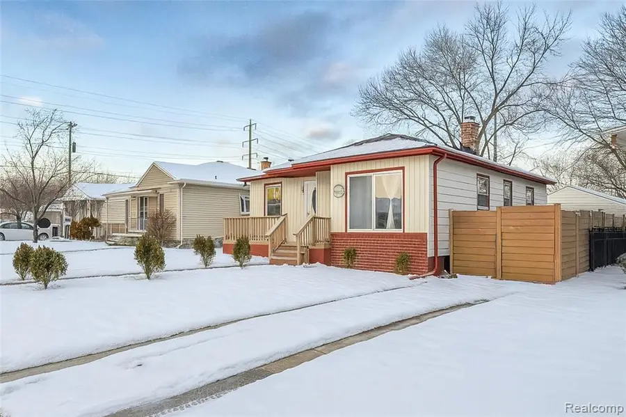 20548 Gaylord, Redford, MI  - #3