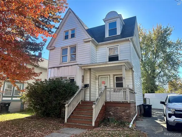 255 Poplar, Wyandotte, MI 