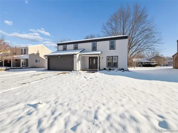 35041 Bunker Hill, Farmington Hills, MI 