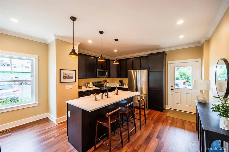 211 W Fifth, Flint, MI 48502 - #3