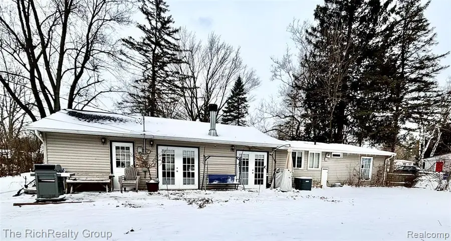 1818 Swaney, Walled Lake, MI  - Image #3
