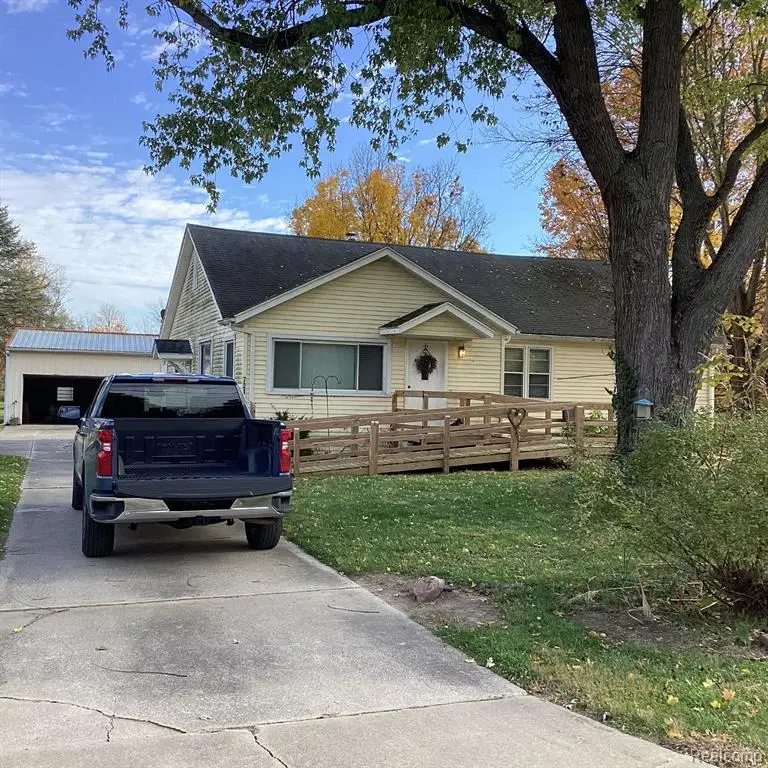 721 Lee, Vicksburg, MI  - Image #2