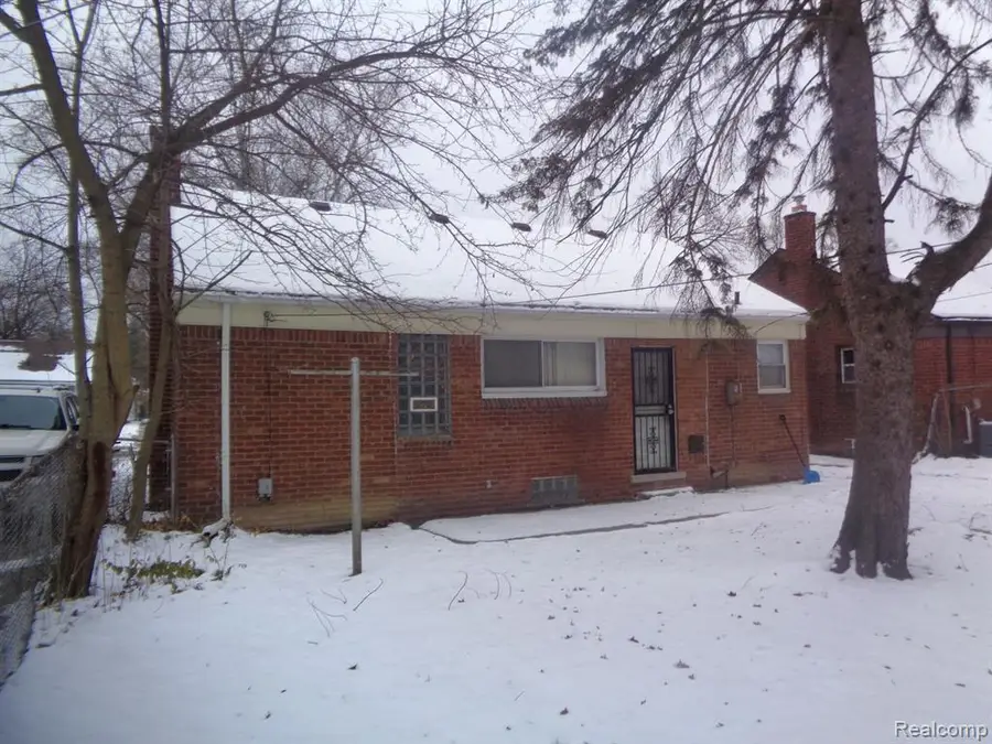 19695 Riverview, Detroit, MI 48219 - Image #2