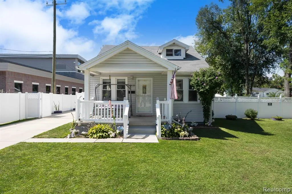 18435 Glenmore, Redford, MI  - Image #1