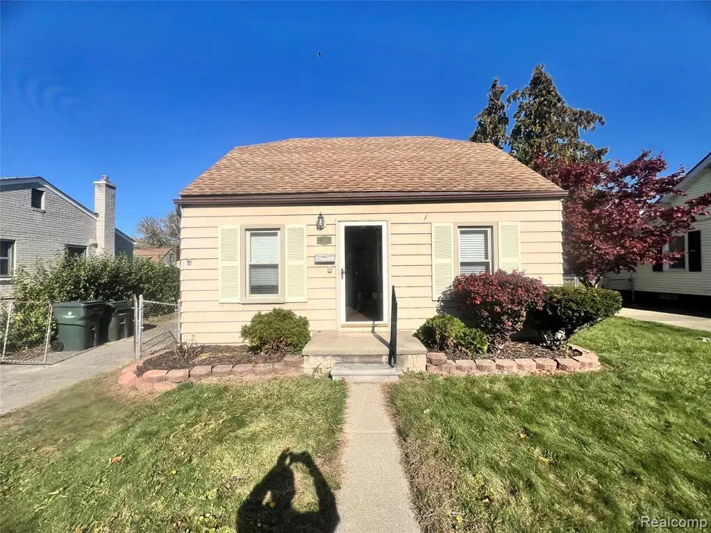 21905 Ridgeway, Saint Clair Shores, MI 48080 - #1