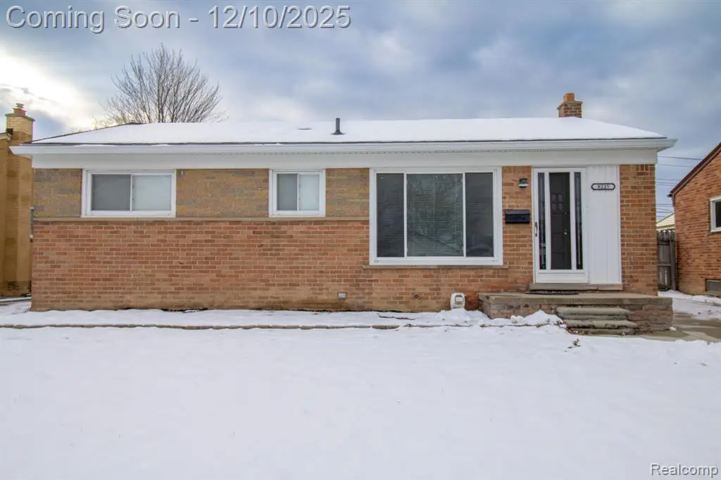 8225 N Hubbard, Westland, MI  - #1