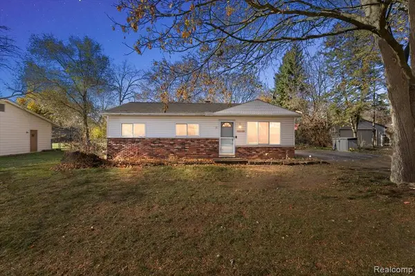 4775 Halberd, Commerce Twp, MI 